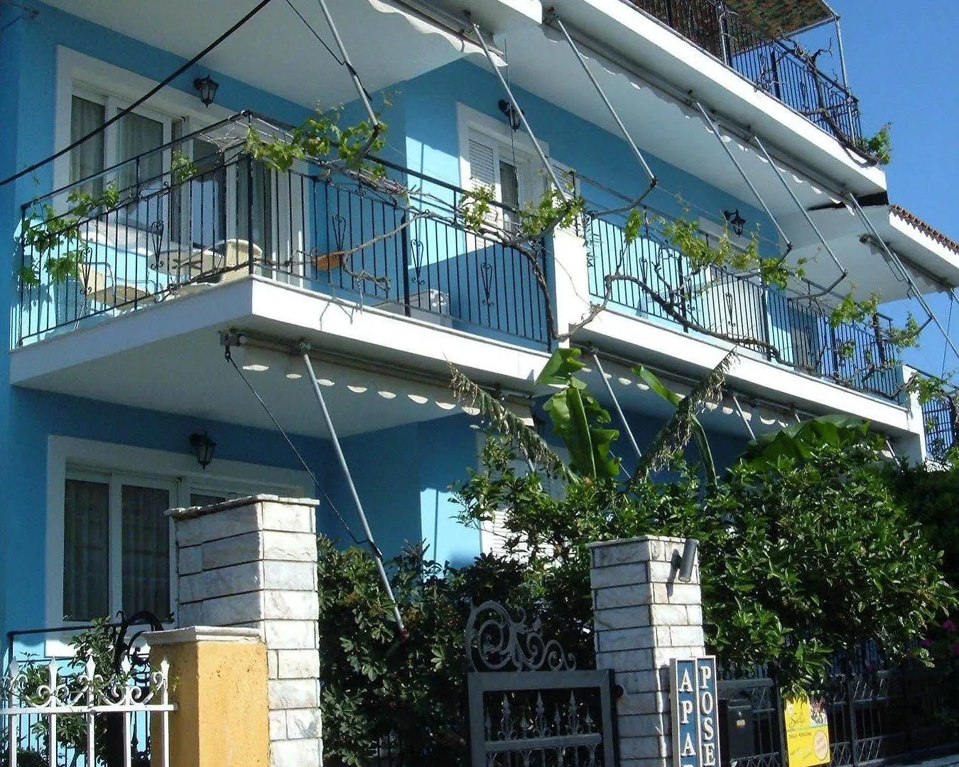 Poseidon Apartments Skala