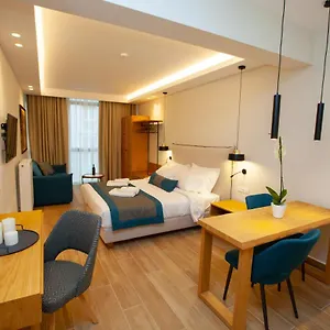 https://no21-luxury-suites.hotelschalkidiki.net