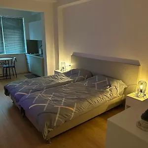 https://brand-new-studio-apartment-in-the-heart-of-tirana-24h-check-in.albaniahotels.org